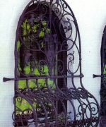pencere korkuluğu